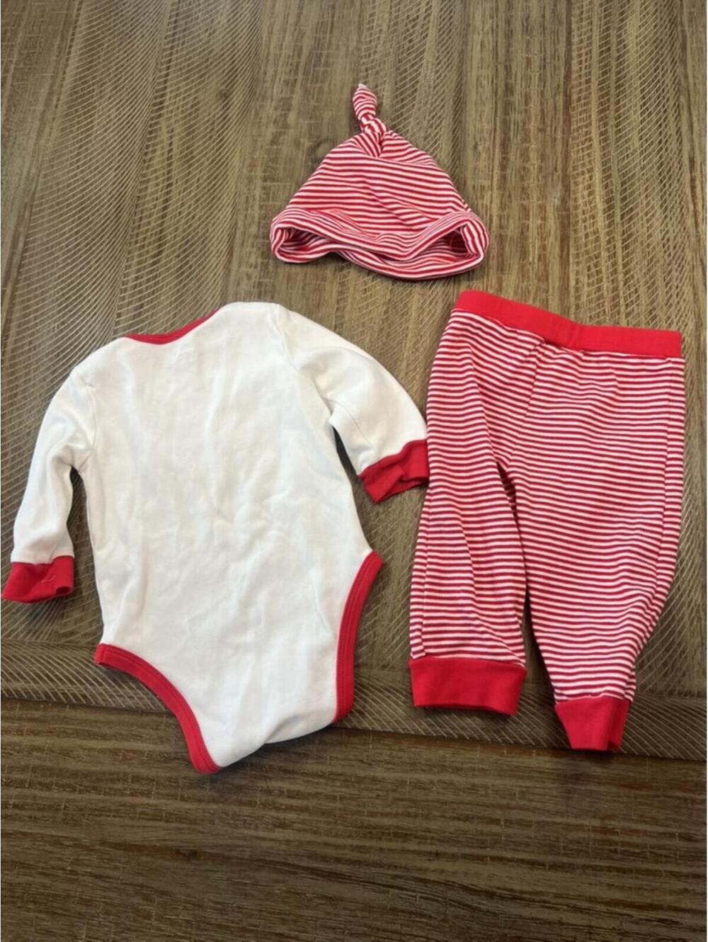 Baby Boy Little Me Valentine's Day Matching longsleeve bodysuit outfit set - 12m - Picture 4 of 4